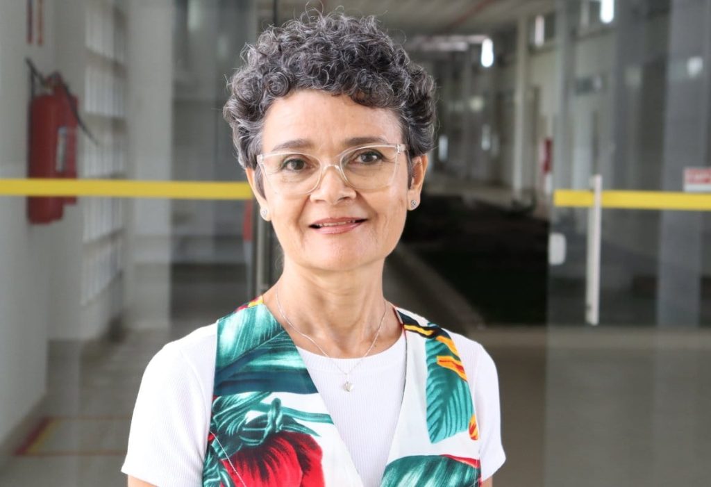 Lana Cristina de Oliveira Souza